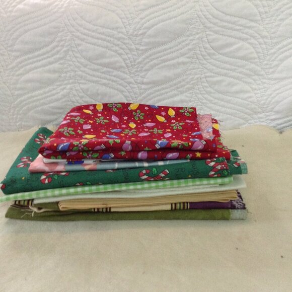 Lot of Misc Crafting Fabric; some vintage.  All different sizes and textures. - Picture 4 of 6